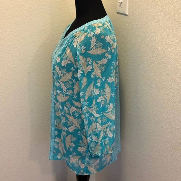 Zac & Rachel Aqua Blue Blouse Top Semi Sheer Size S Small - Picture 3 of 8